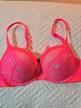Victoria's Secret Neon Pink Lace Push-Up Bra